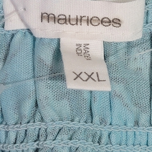 Maurices Plus Medallion Smocked Short Puff Sleeve Boho Crop Top Size XXL - Picture 9 of 11